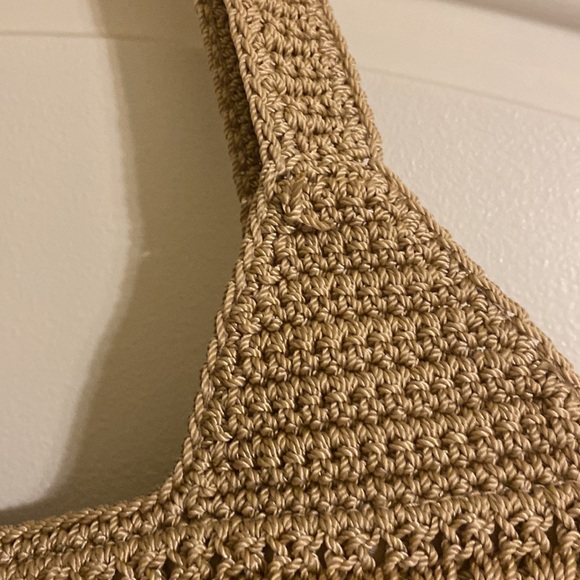 The Sak Crochet Tote with Pink Appliqué EC, perfect for Spring! - Picture 6 of 14